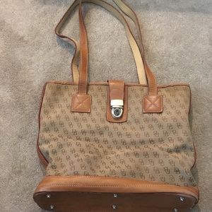 Dooney & Bourke Tote bag